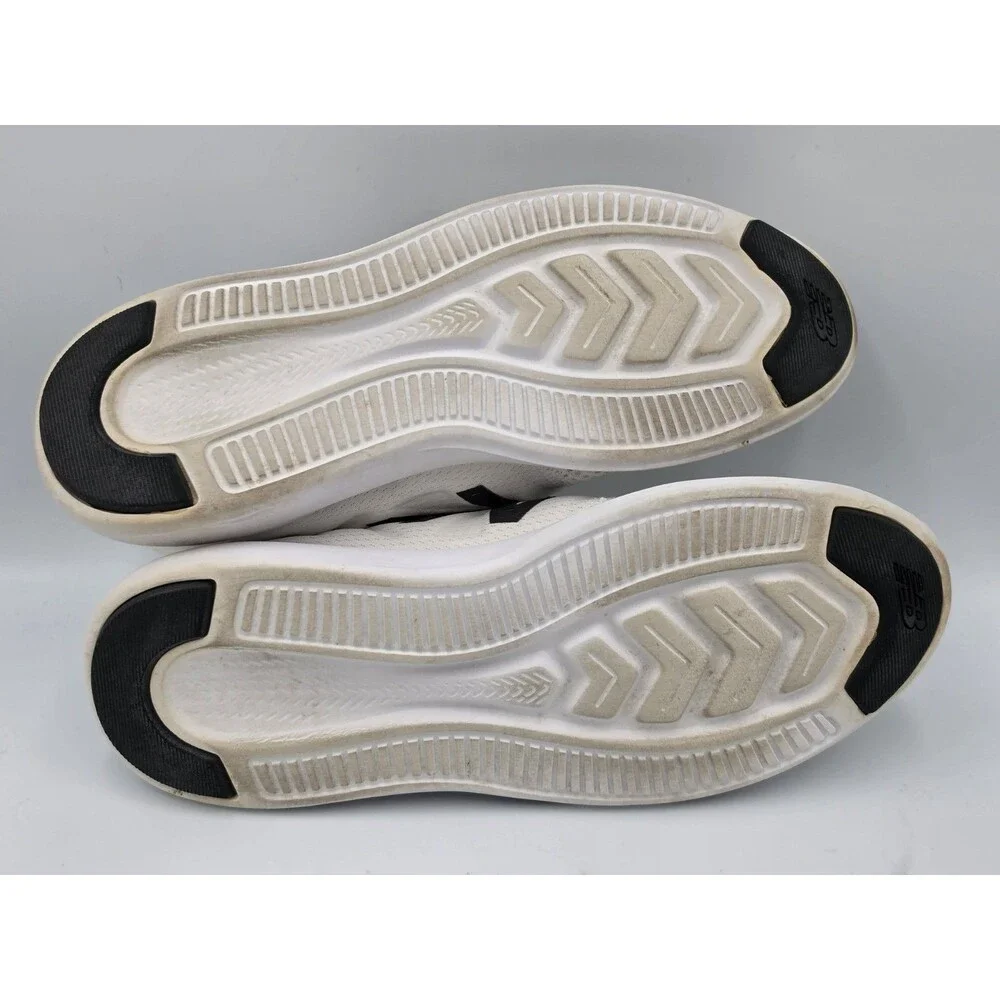 New Balance Mens FuelCore Coast V4 Size 8 MCSTLLM4 White Black Running Shoes
